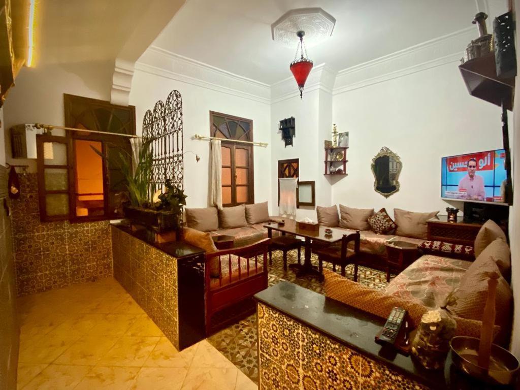 Appartement Meuble 5 Personnes En Plein Centre Ville Rabat Exterior photo