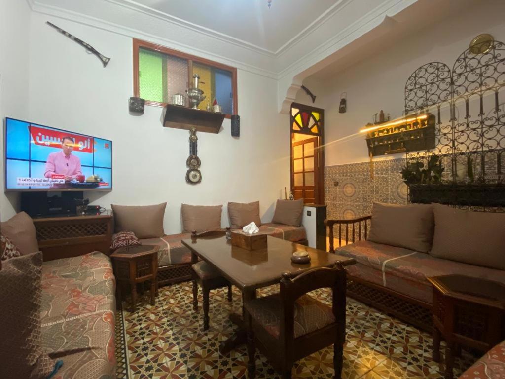 Appartement Meuble 5 Personnes En Plein Centre Ville Rabat Exterior photo